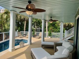 Stunning 6 Bed, 6 Bath Beach View Home with Pool & Jacuzzi, 2 Min Walk to Ocean - Isle of Palms - 5