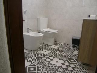 House in quiet place, free parking -  - 7