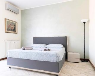 BLUE LAKE ARONA - cozy apartment in city center - Arona - 0