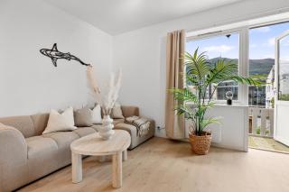 Pergola - 5min to facilities- Family friendly - Bergen - 5