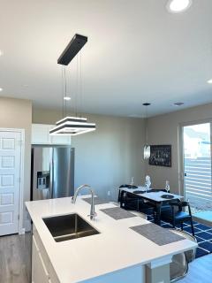 Luxury 2St Home, By Austin Airport, Gym, Pool - Austin - 7