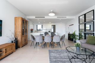 Luxury Beach Escape with Pools, Gym & Sauna - Fuengirola - 1