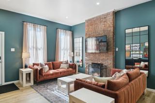 Vintage Row Home Minutes from Acrisure, Casino, PNC Park, Warhol, Downtown - Pittsburgh - 7