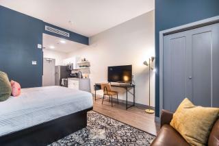 Elegant Downtown Escape with Luxe Vibes - Macon - 6