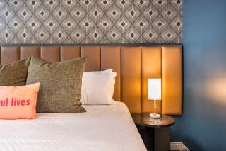 Elegant Downtown Escape with Luxe Vibes - Macon - 5