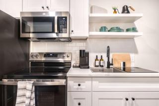Elegant Downtown Escape with Luxe Vibes - Macon - 2