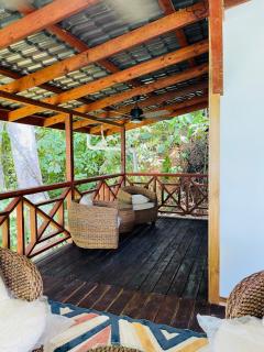 Hilltop Jungle Bungalow - Bastimentos - 3