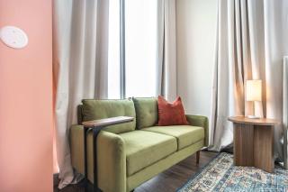 Turn Back Time Cher-Inspired Escape - 5