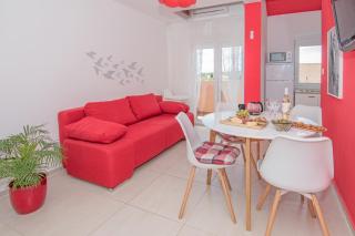 family friendly apartment Oros Medulin, with pool - Medulin - 1