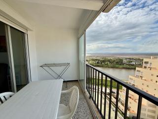 AwayDays - Karina - 1st Sea Line Studio - Empuriabrava - 8