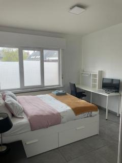 JV House - - 6