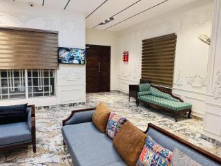 Rehman Residential Apartment Multan - Multán - 6