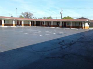 Days Inn by Wyndham Jacksonville NC - Jacksonville - 9
