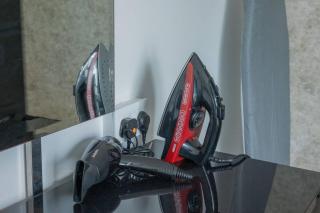 Stylish 1 Bedroom Apt at Marina with Stunning View - 3