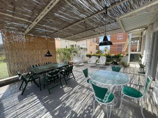 Sea Breeze beachfront home - 4