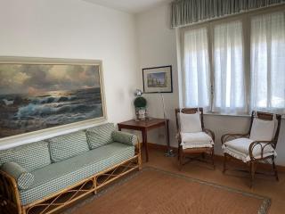 Sea Breeze beachfront home - 5