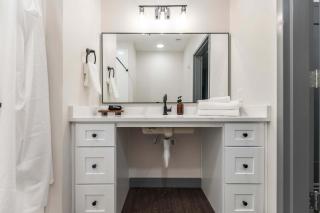 Accessible Comfort Near Atrium & Downtown Macon - Macon - 5