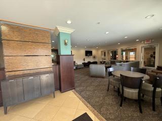 Oceanfront Sanctuary 1 BR Beach Access 218 - Hermosa Beach - 7