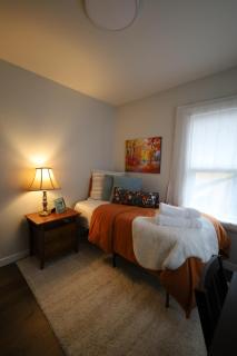 Grand millennial Style UW Cap Hill EV - 8