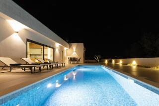 Villa Haba - House with Pool for Families & Couples - 8