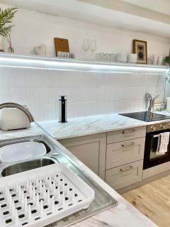 A2 HighTown Apartment, Steps from Luton Train Station - Luton - 2