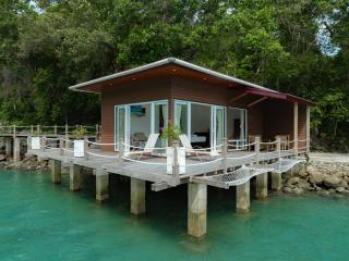 The Hawk's Nest Resort - Sabang - 0