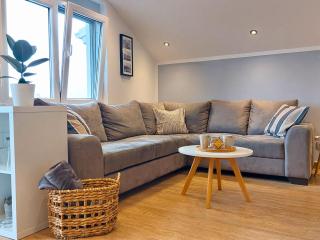 Mio Monte Apartments - Free Parking and Wi-Fi - Calm, Garden, See and Mountain View, Tivat - Porto Montenegro 2km - Tivat - 9