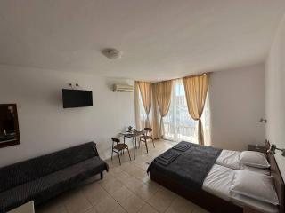 Студио за гости Трипъл Н Слънчев Бряг - Triple N Guest Studio Sunny Beach - 5