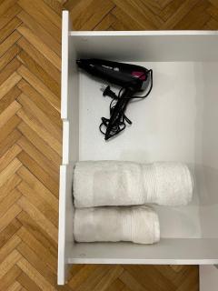 Large studio in city center with nice wooden floor - 8