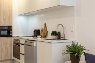 Central City Modern 1BR Apt w Pool & Gym - 6
