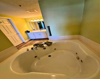 Wyndham Ocean Walk Resort 1023 - Vacation in Comfort and luxury - 3 BR Direct Oceanfront - 2