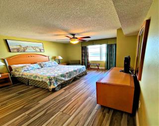 Vacation in Comfort and luxury - 3 BR Direct Oceanfront - Wyndham Ocean Walk Resort 1023 - Daytona Beach - 3