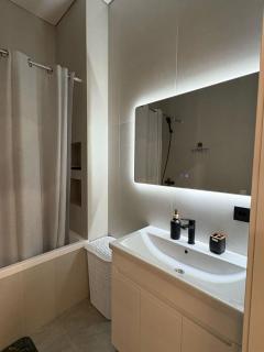 Яркая и новая квартира после ремонта - 3