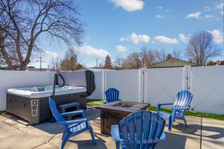 Upscale Heated Pool Retreat Near Lake CDA with Hot Tub - Coeur d'Alene - 3