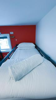 Railway Sleeper Hostel - Castlerock - 2
