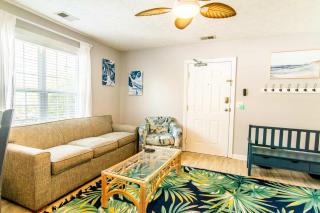 Blue Wave Retreat in Heart of Myrtle Beach - Myrtle Beach - 6
