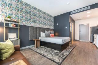 Bold and Bright Stay with Cher & Etta James Flair - Macon - 3