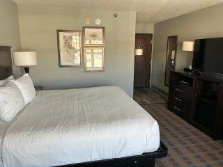 AmericInn by Wyndham Ottumwa - Ottumwa - 9