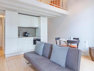 Charming Porto apartment in prime location - Porto - 5
