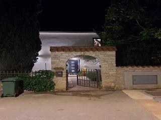 Beautiful holiday home near the sea - Vabriga - 9