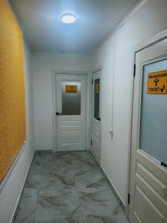 Yellow Hostel Bishkek - Bisjkek - 4