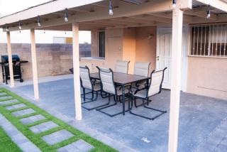 Enchanting Gardenhome- Spacious Yardluxe Jacuzzi - Las Vegas - 1