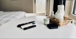 Cozy & Lux 1 Bed Studio Retreat - Weston Creek - 1