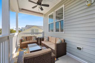 Turtle Cove Beach Retreat GOLF CART Included - Carolina Beach - 6