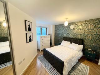 Modern 2 bedroom apartment close to center zone 2 - Londra - 0
