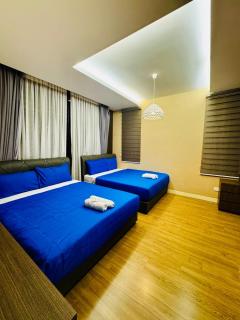 Beautiful 20-Person Villa, Walk to Beach & Market - Batu Ferringhi - 4
