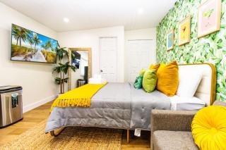 CozyHome BigGrdn RmWTub PetOkUCF - Orlando - 2