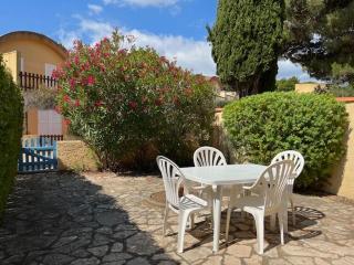 Villa T2 Mezzanine avec Terrasses au Calme, Proche Plage Grazel - 6 Pers, Parking - FR-1-796-66 - Gruissan - 8