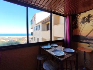 Confortable T2 avec parking privatif et loggia - 4 personnes - FR-1-795-24 - Fleury - 4
