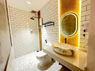 Sky Hotel Selayang - Batu Caves - 6